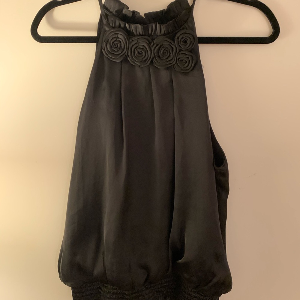 Open armed top with silky roses and neck tie